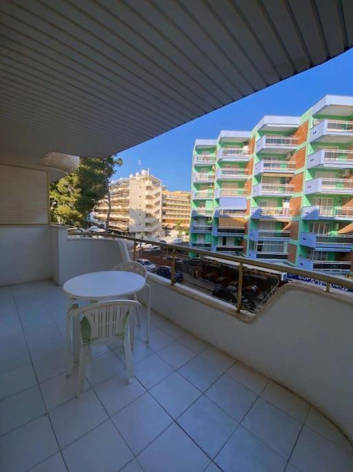 Offre Speciale! Appartement Portaventura سالو المظهر الخارجي الصورة